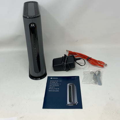 Motorola MG8702 Ultra-Fast DOCSIS 3.1 Cable Modem + AC3200 Dual-Band WiFi Router