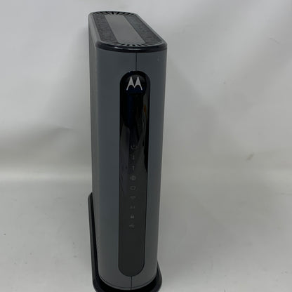 Motorola MG8702 Ultra-Fast DOCSIS 3.1 Cable Modem + AC3200 Dual-Band WiFi Router