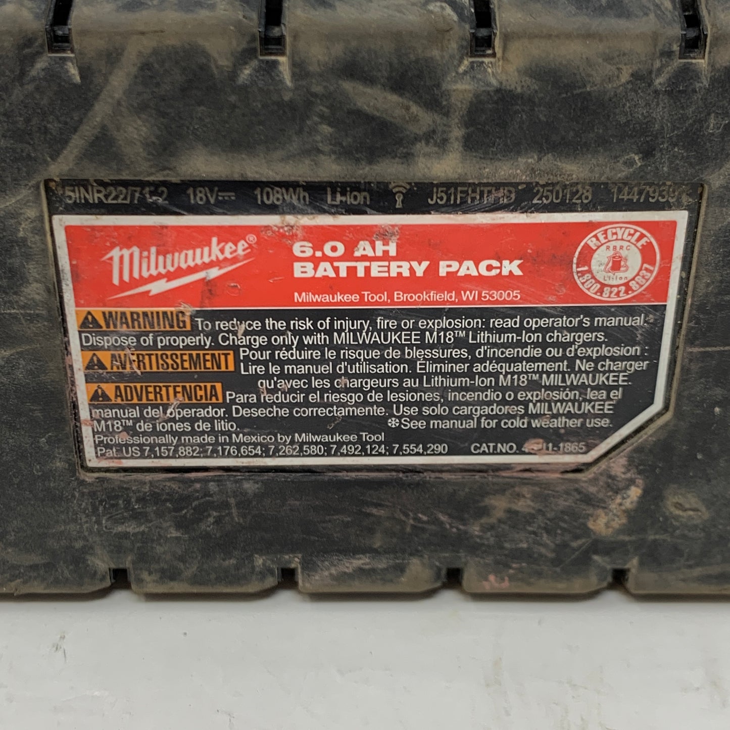 Milwaukee M18 18-Volt Lithium-Ion High Output Battery Pack 6.0Ah 48-11-1865