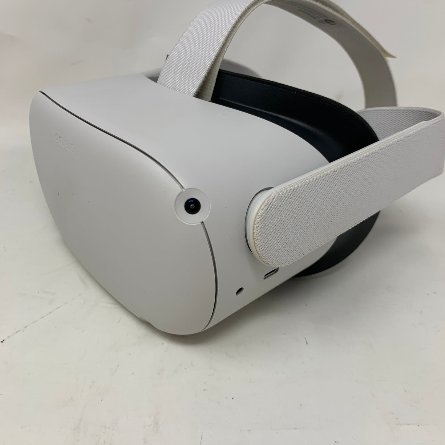 Meta Quest 2 64GB Standalone All-in-One VR Headset KW49CM