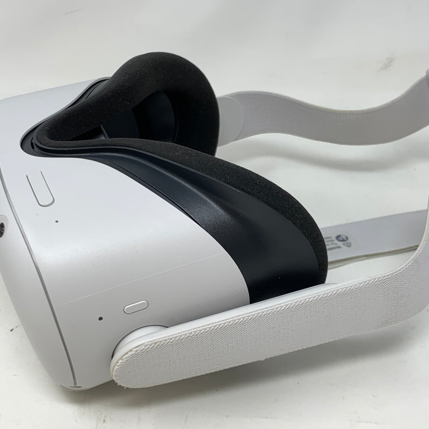 Meta Quest 2 64GB Standalone All-in-One VR Headset KW49CM