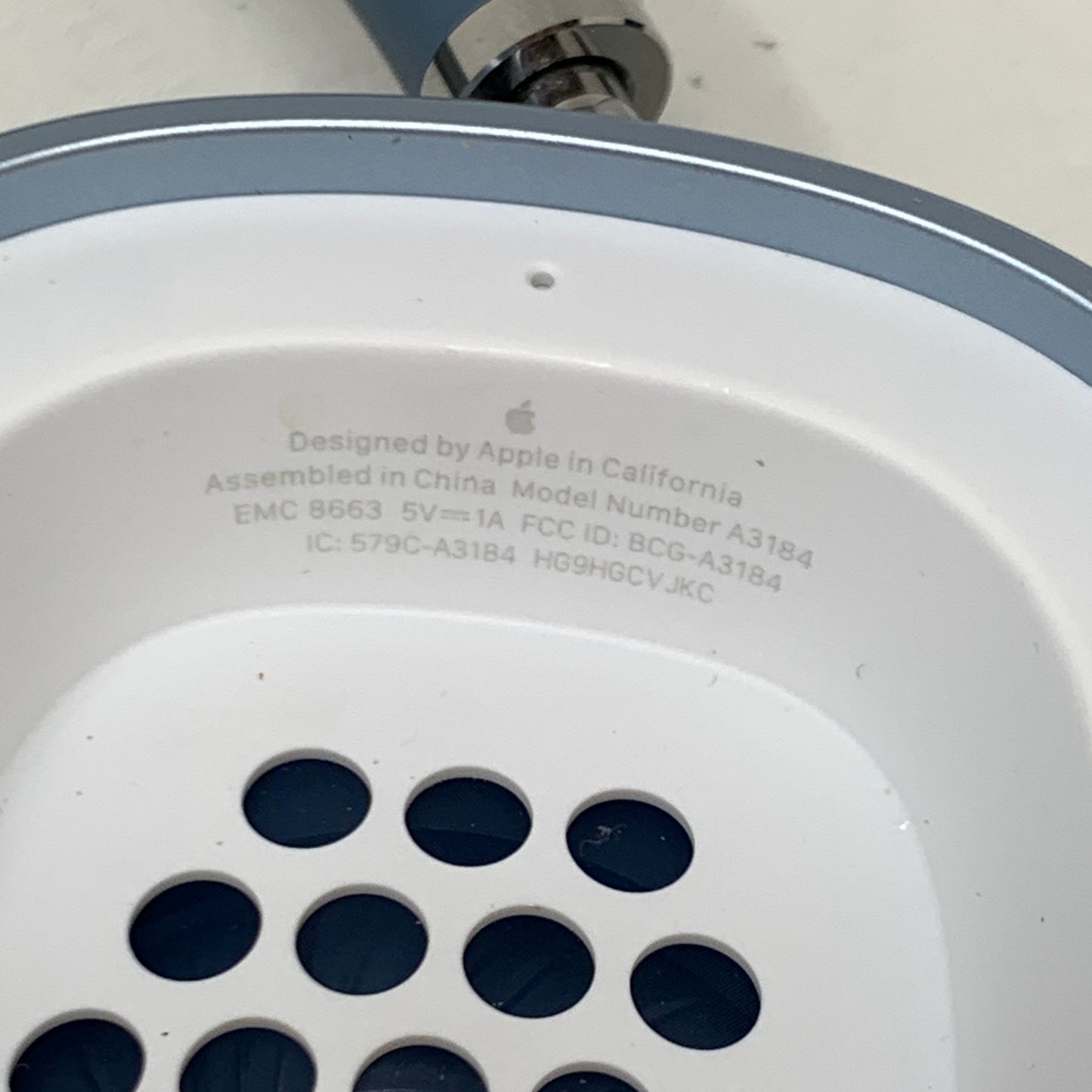 Apple AirPods Max USB-C Wireless Over-Ear Headphones Blue MWW63AM/A
