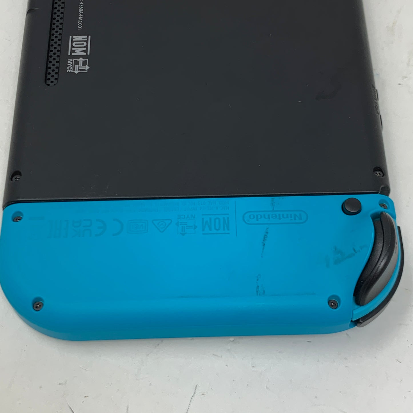 Nintendo Switch v2 Console Gaming System HAC-001(-01)  Red/Blue