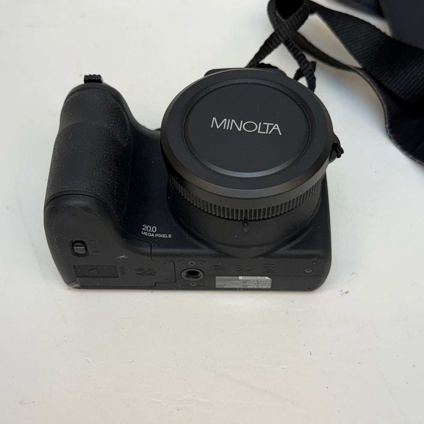 Minolta ProShot MN26Z 20MP Bridge Camera 26x Optical Zoom 1080p HD