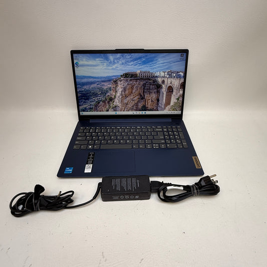 Lenovo IdeaPad 3 15IAN8 15.6" i3-N305 1.8GHz 8GB RAM 256GB SSD