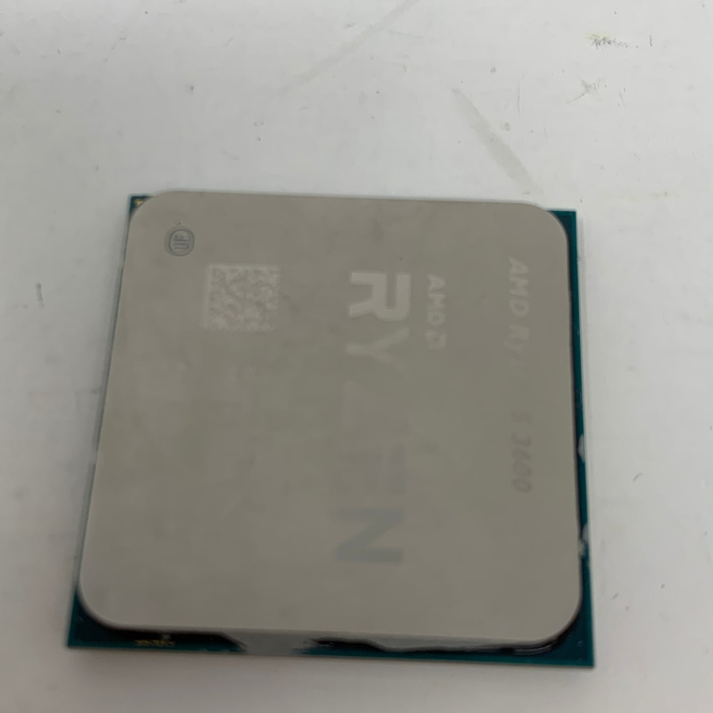 AMD Ryzen 5 3600 3.60GHz 6 Core 100-000000031 12 Thread AM4