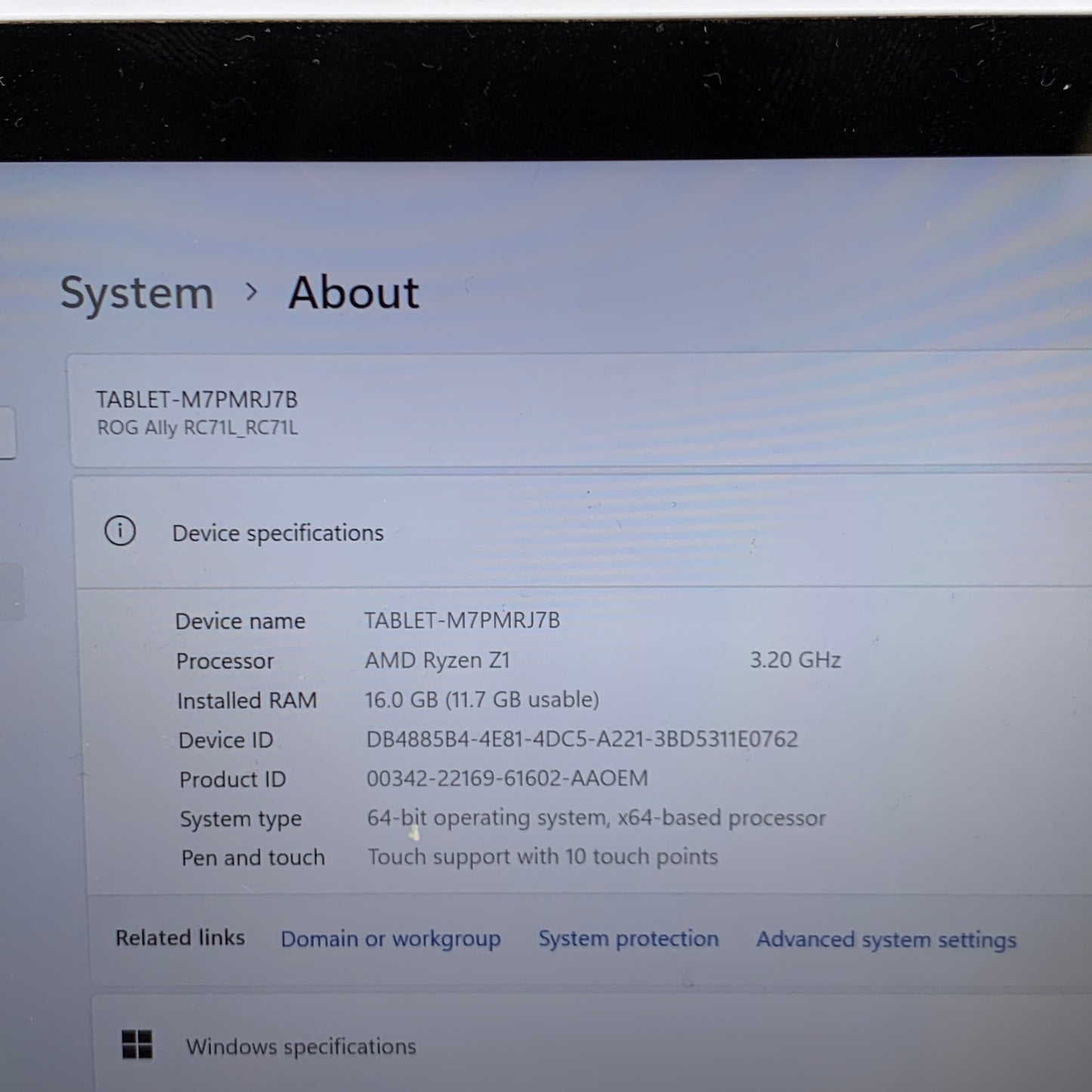 Asus ROG Ally 7" AMD Ryzen Z1 16GB RAM 512GB White RC71L-ALLY.Z1_512