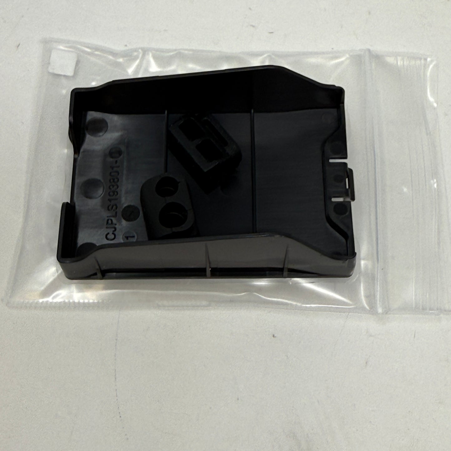 Crestron M201923006 Touch Screen Tabletop Room Scheduling