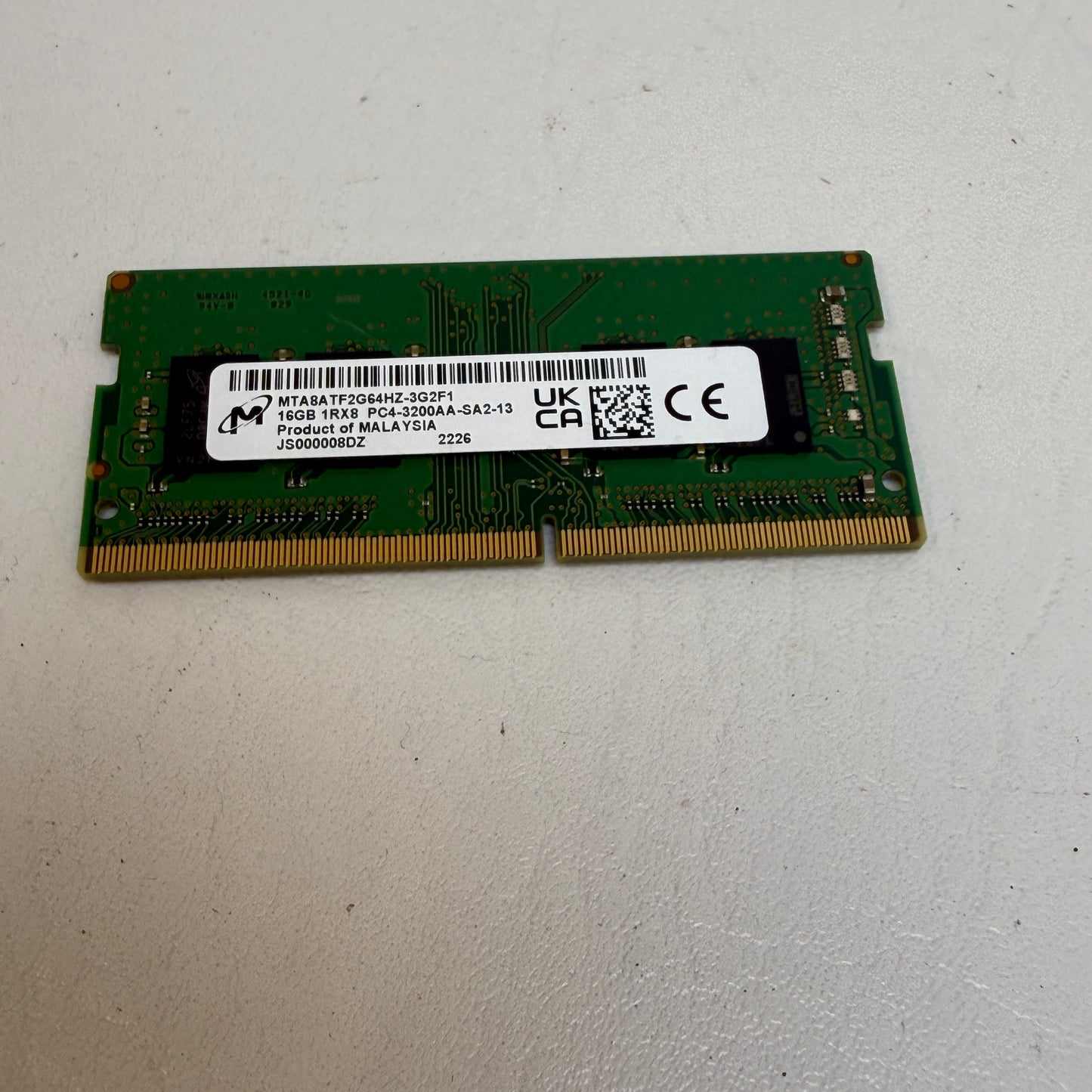 Micron MTA8ATF2G64HZ-3G2F1 16GB (1x16GB) RAM DDR4 3200MHz