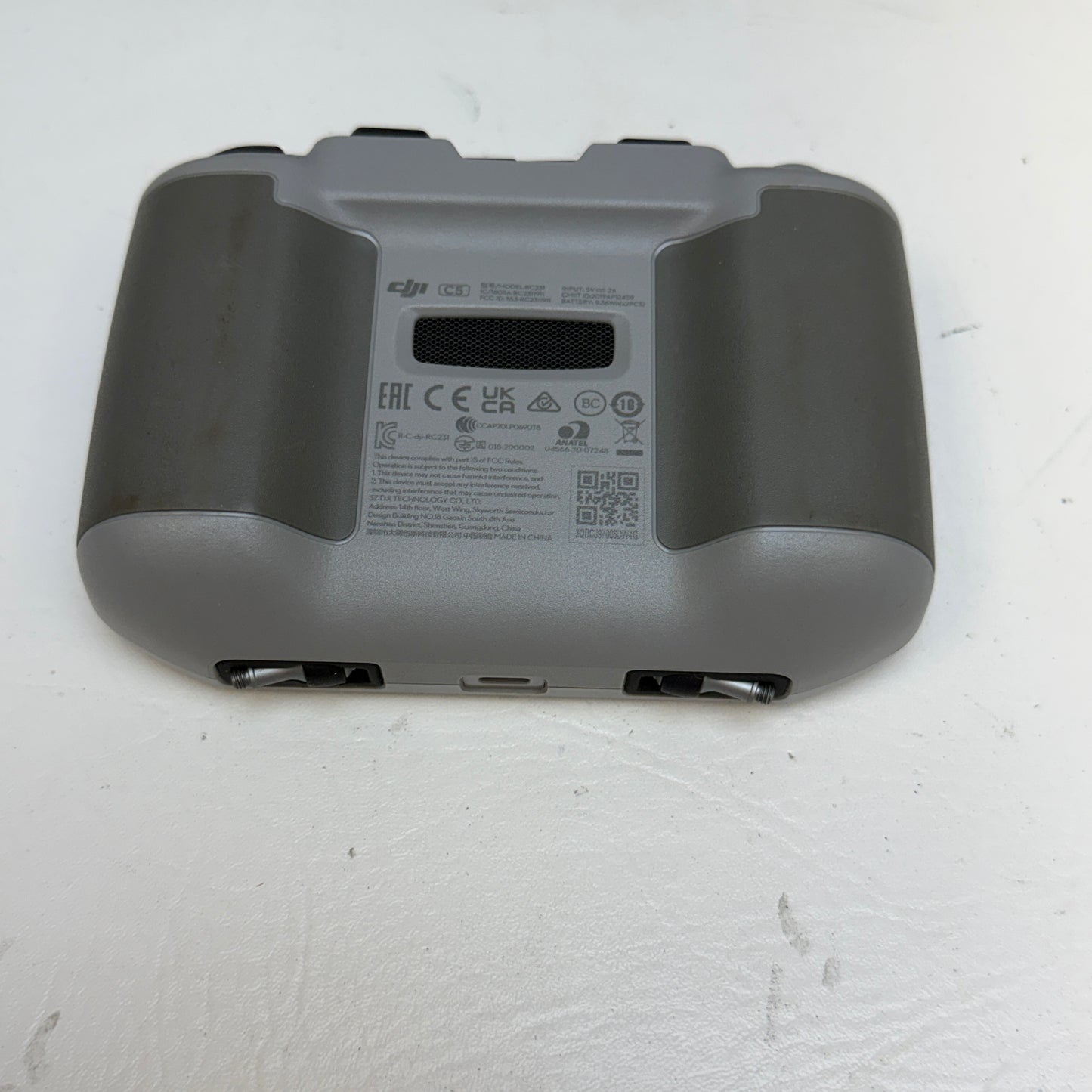 DJI Mini 2 Fly More Combo 4K Drone with 3 Batteries, Hub, Controller & Bag