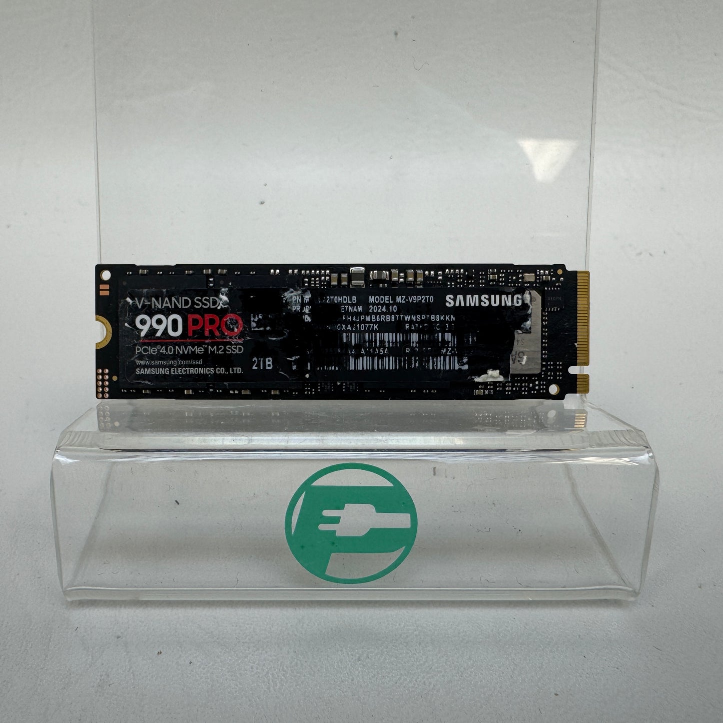 Samsung M.2 2280 990 Pro 2TB PCIe Gen 4.0 x4 SSD MZ-V9P2T0