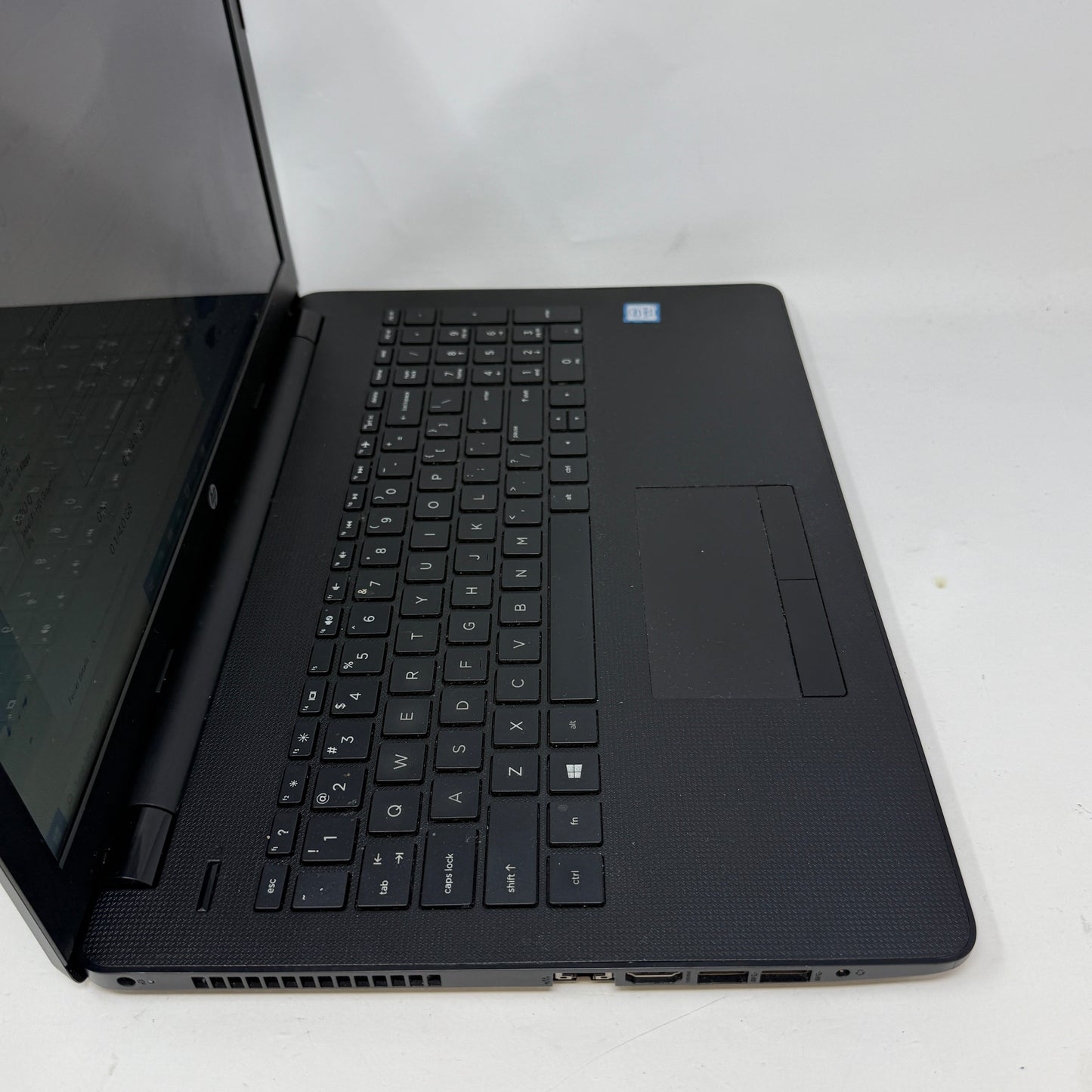 HP Laptop NSS3TPLD 15.6" i5-7200U 2.5GHz 8GB RAM 1TB HDD