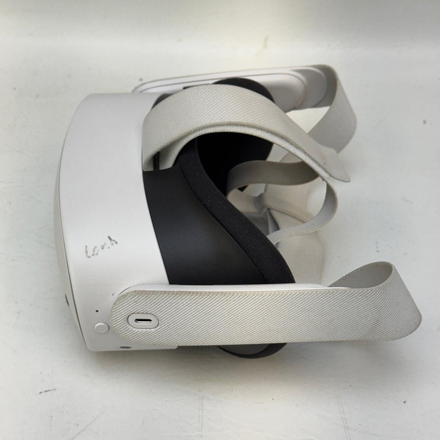 Meta Quest 3S 128GB Standalone All-in-One VR Headset P97