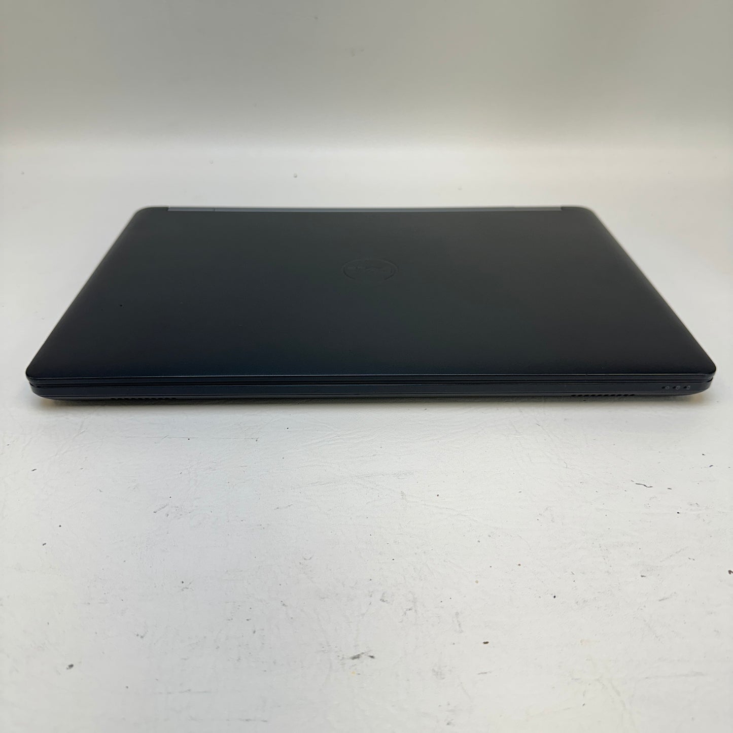 Dell Latitude E5570 15.6" i7-6820HQ 2.7GHz 16GB RAM 256GB SSD AMD Radeon R9 