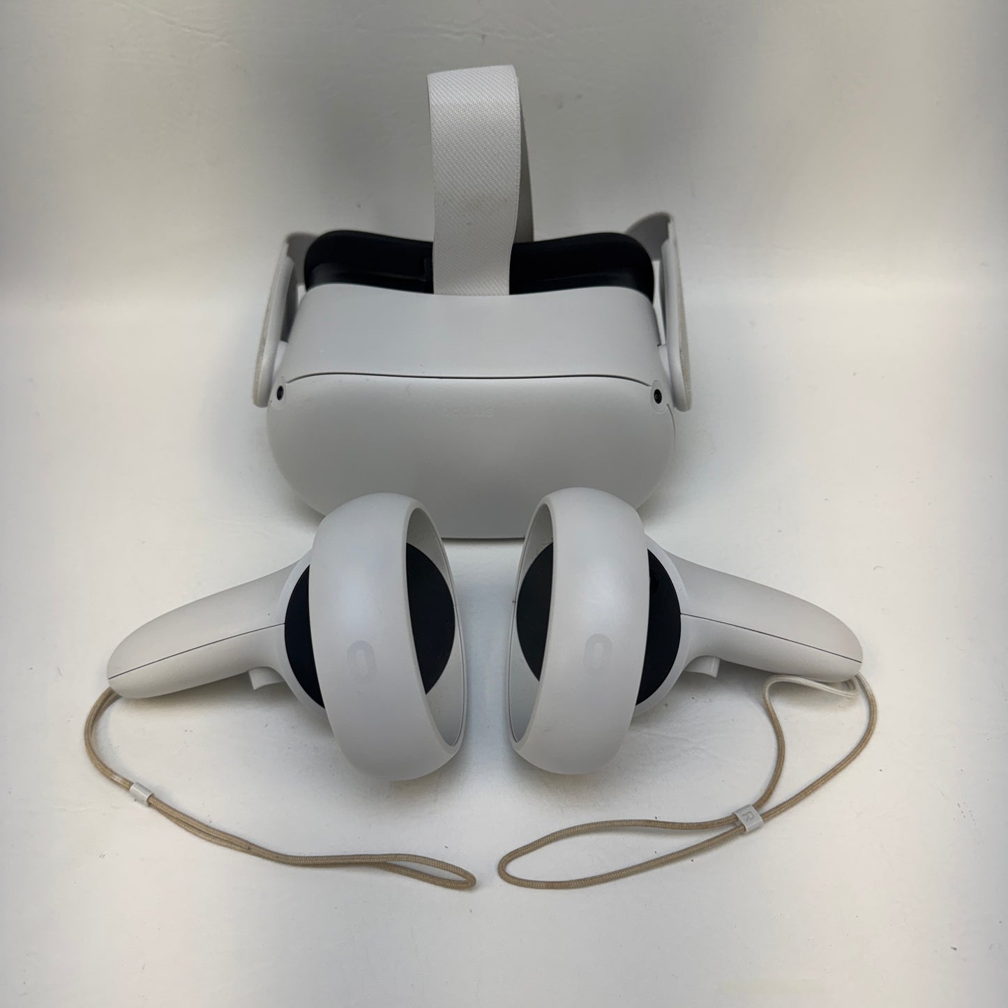 Oculus Quest 2 64GB Standalone All-in-One VR Headset KW49CM