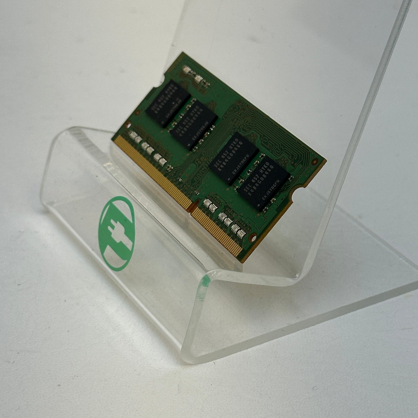 Crucial Low Profile 8GB (1x8GB) RAM DDR3 1600MHz M471B5173QH0-YK0