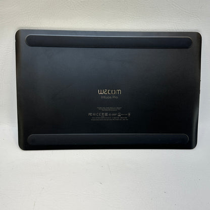 Wacom Intuos Pro Medium PTH-660 Graphics Drawing Tablet Black