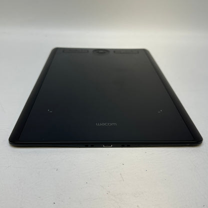 Wacom Intuos Pro Medium PTH-660 Graphics Drawing Tablet Black