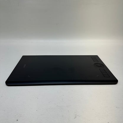 Wacom Intuos Pro Medium PTH-660 Graphics Drawing Tablet Black