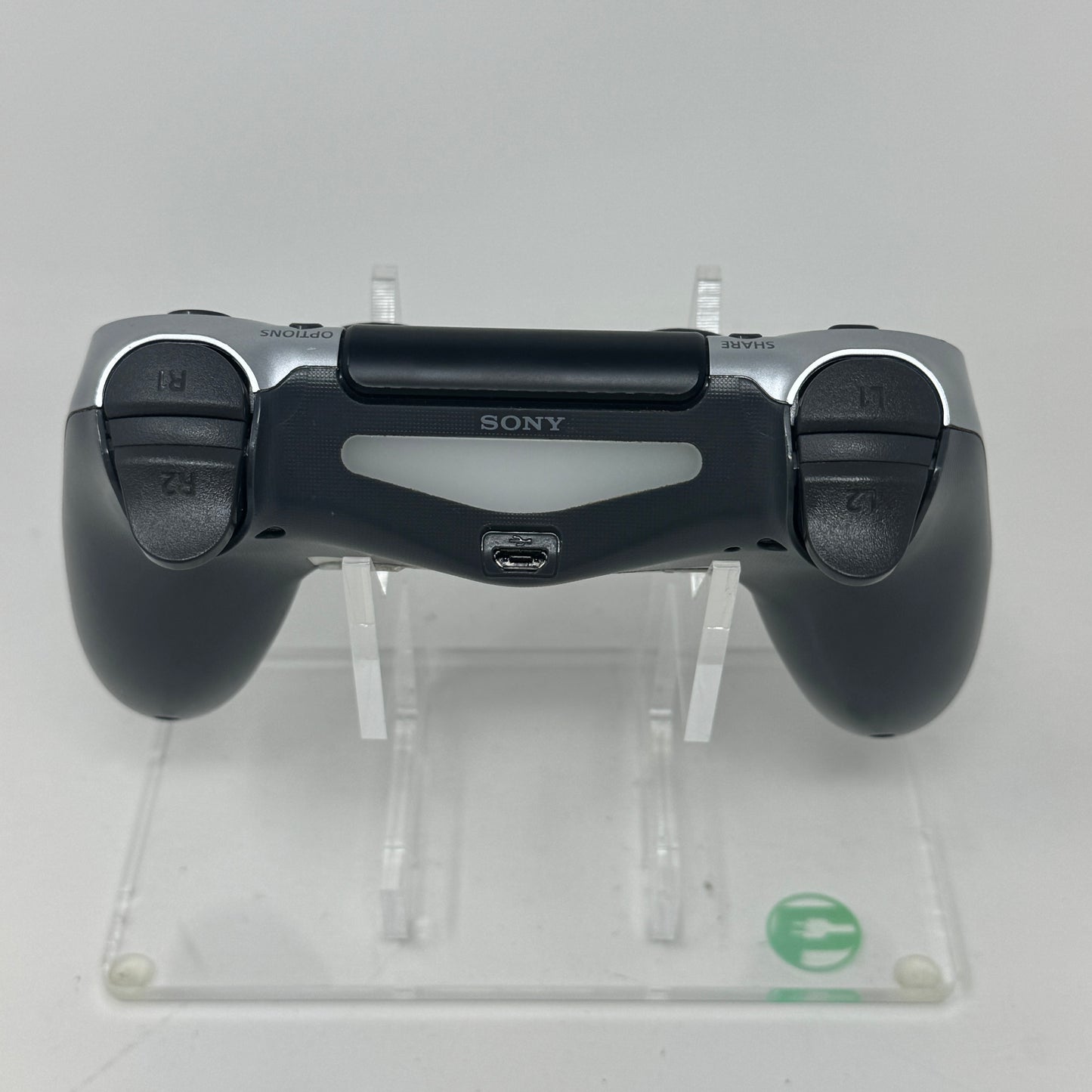 Sony PlayStation 4 PS4 DualShock 4 Wireless Controller Silver CUH-ZCT2U