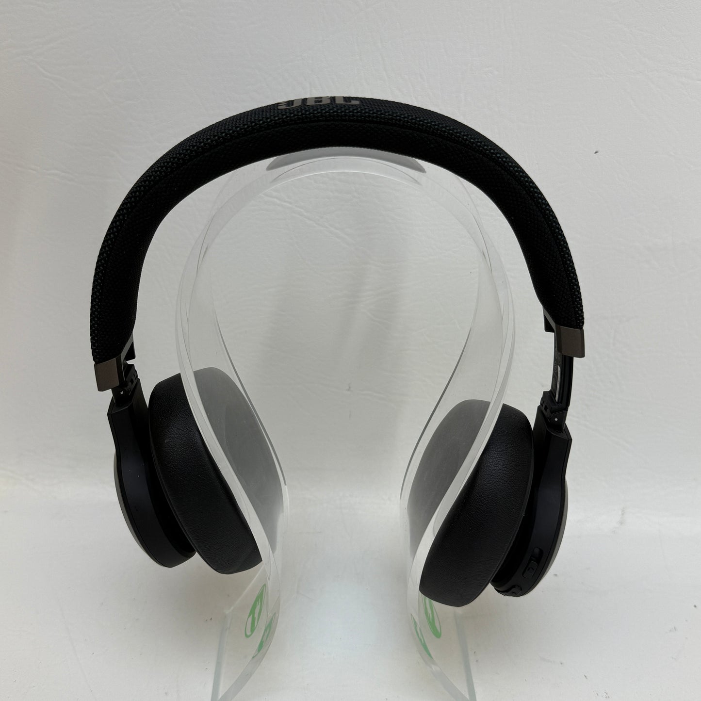 JBL LIVE650BTNC Wireless Over-Ear Bluetooth Headphones Black