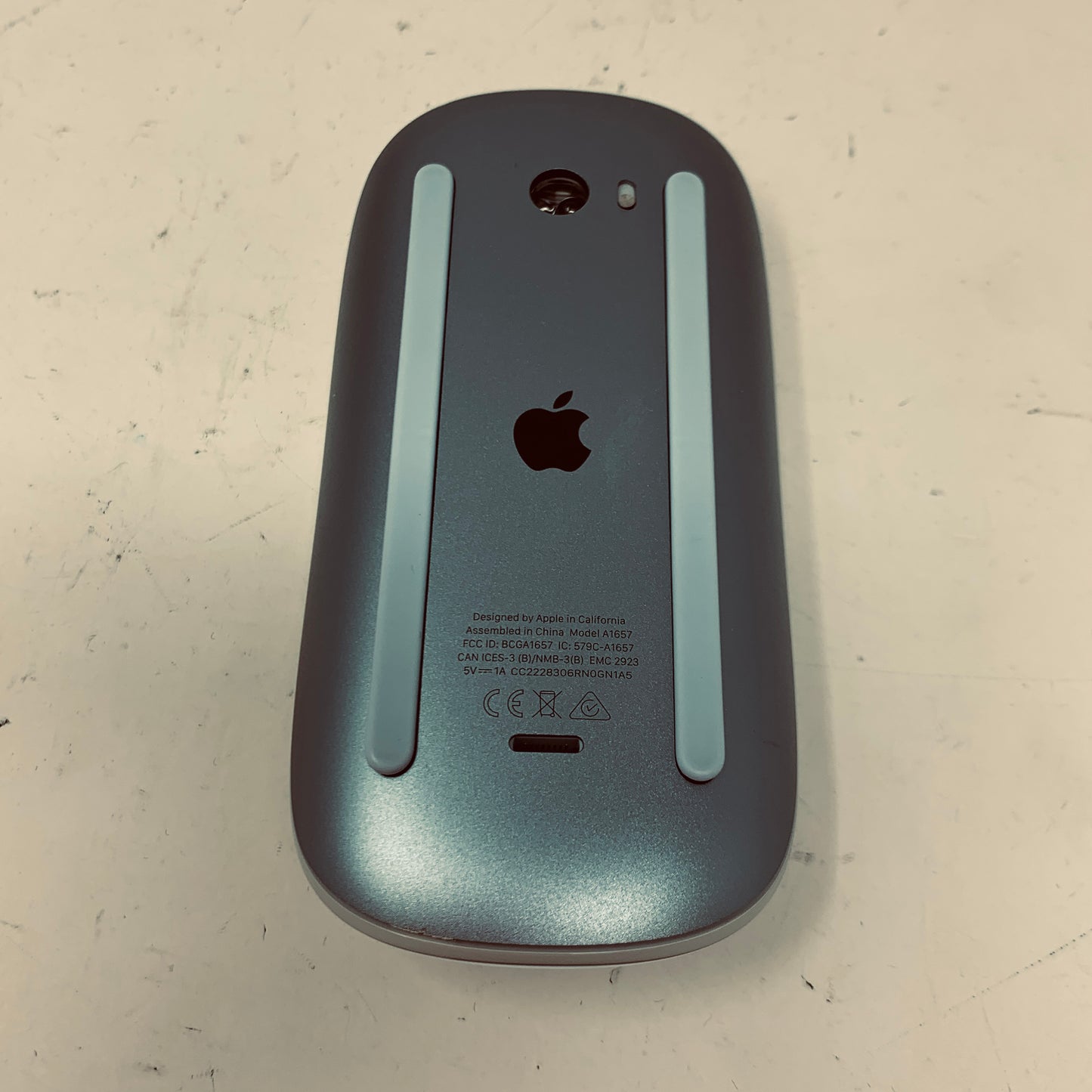 Apple Magic Mouse White Wireless Bluetooth Multi-Touch Surface Optical A1657