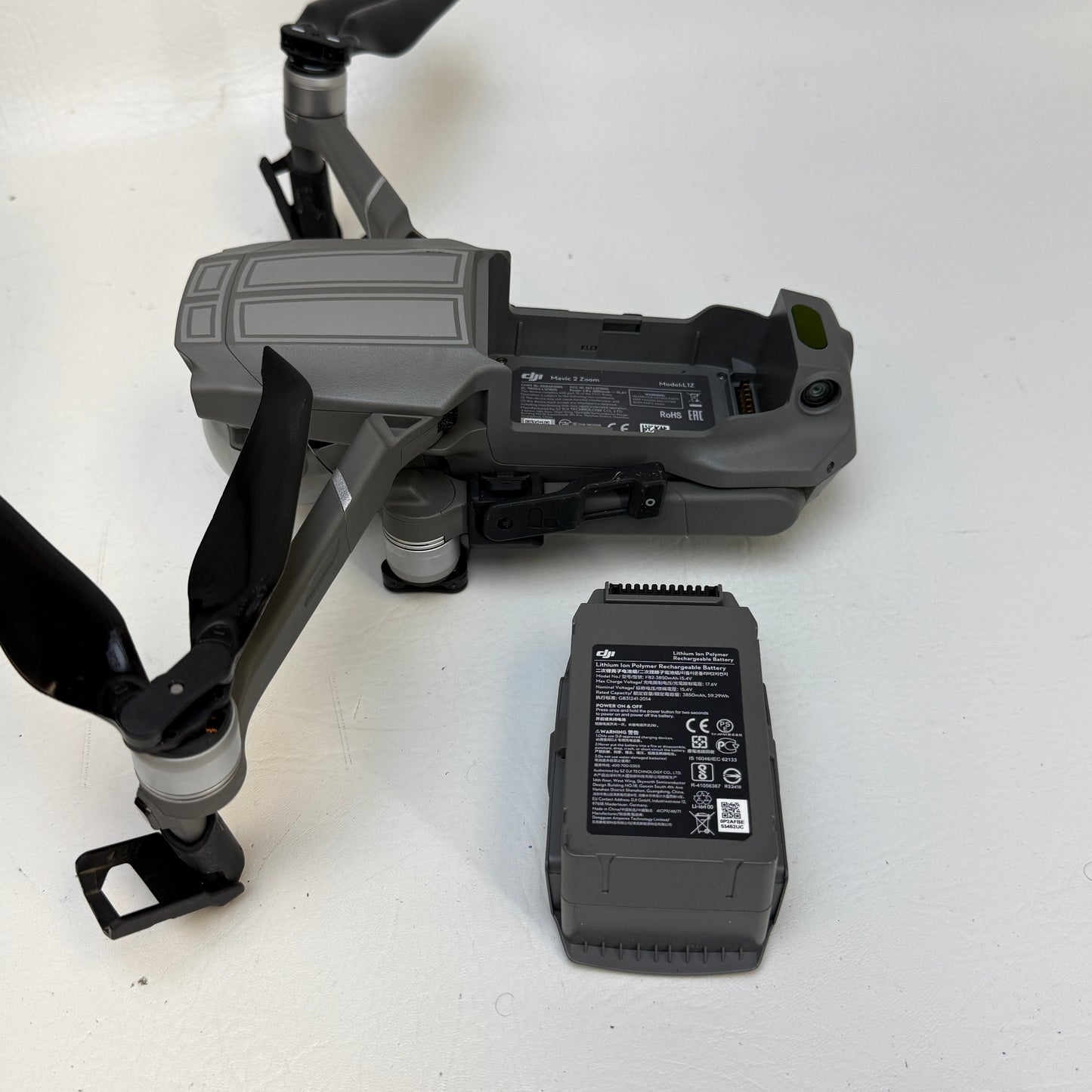 DJI Mavic 2 Zoom 4K Quadcopter Camera Drone L1Z Bundle