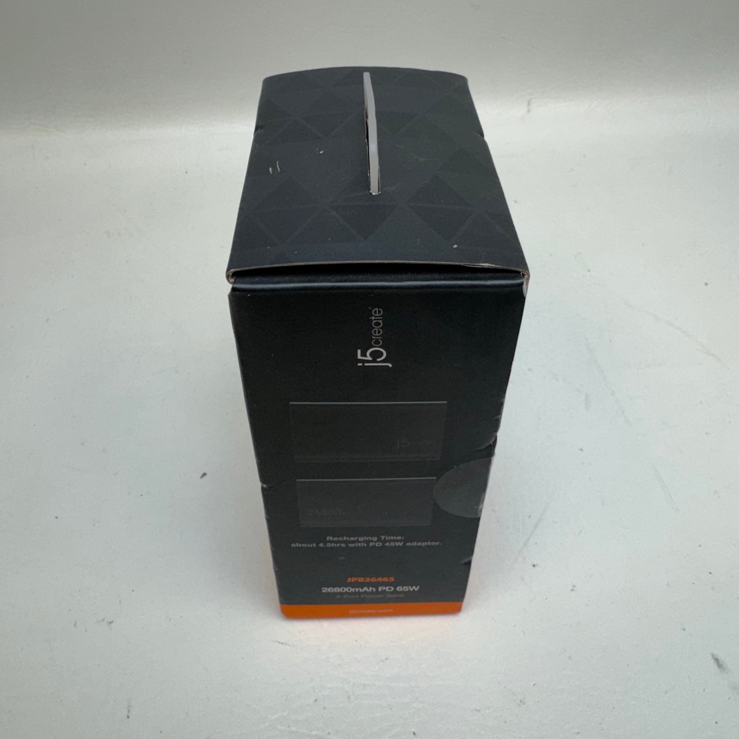 New J5 Create JPB26465 26800mAh PD 65W 4-Port Power Bank Portable Charger