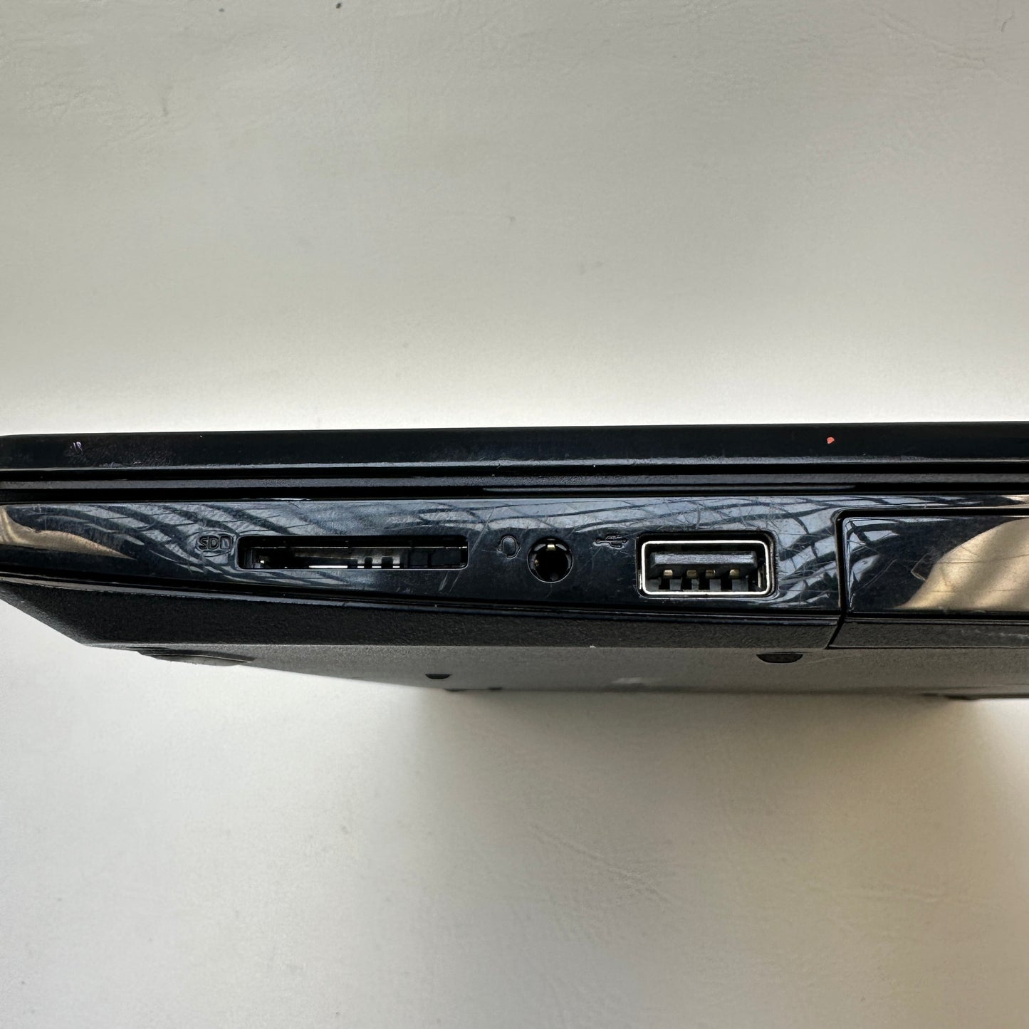 Dell Inspiron 15 3567 15.6" i5-7200U 2.5GHz 8GB RAM 256GB SSD
