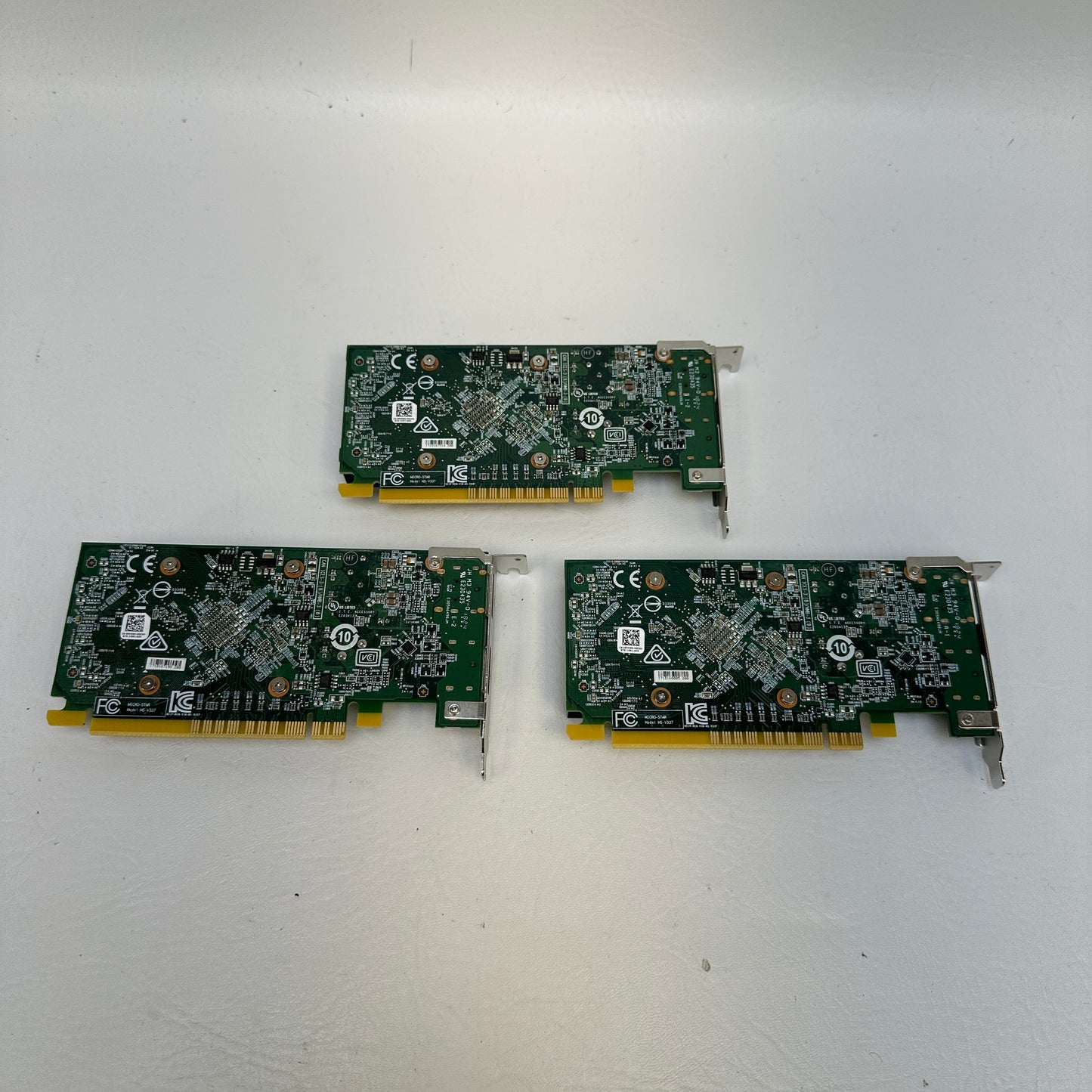 Lot 3 AMD Radeon R5 430 2 GB GDDR5 Graphic Card 109-C86957-00