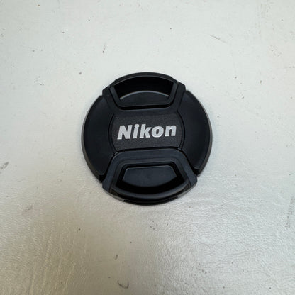 Nikon D3000 10.2MP Digital SLR DSLR Camera w/ Nikon 18-55mm F/3.5-5.6G AF-S VR DX Lens