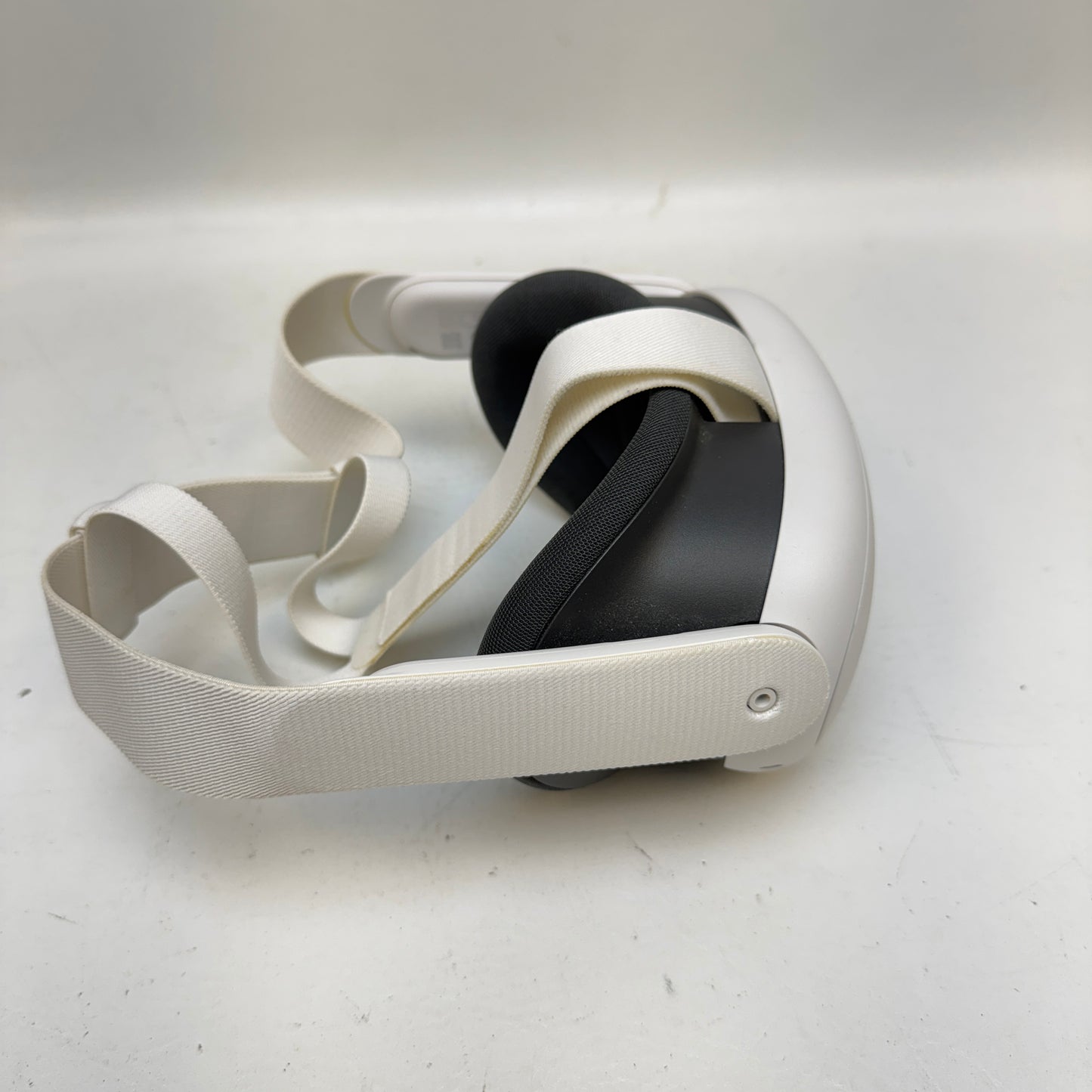Meta Quest 3 128GB Standalone All-in-One VR Headset S3A