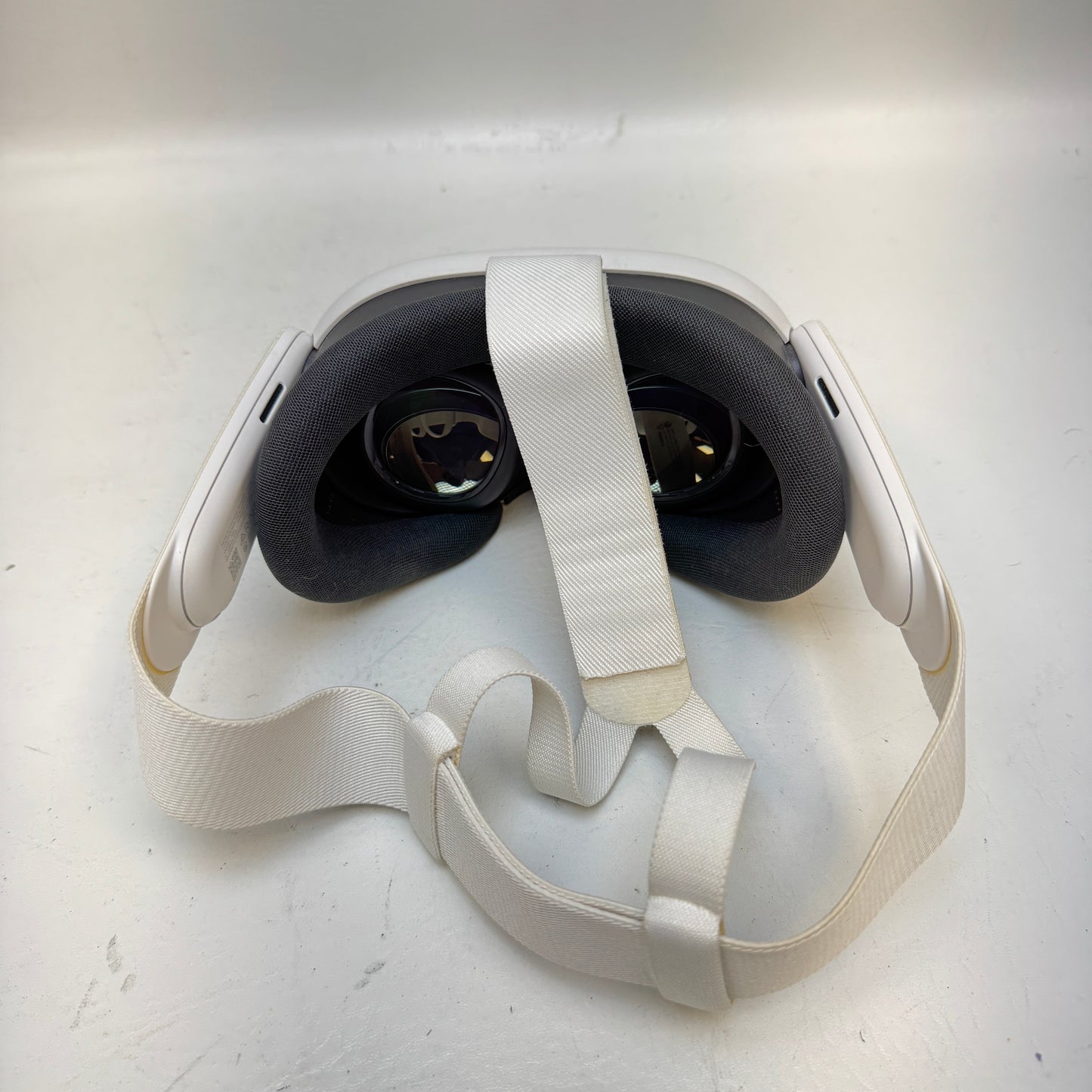 Meta Quest 3 128GB Standalone All-in-One VR Headset S3A