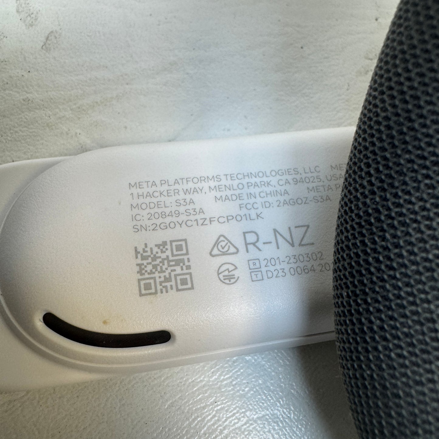 Meta Quest 3 128GB Standalone All-in-One VR Headset S3A