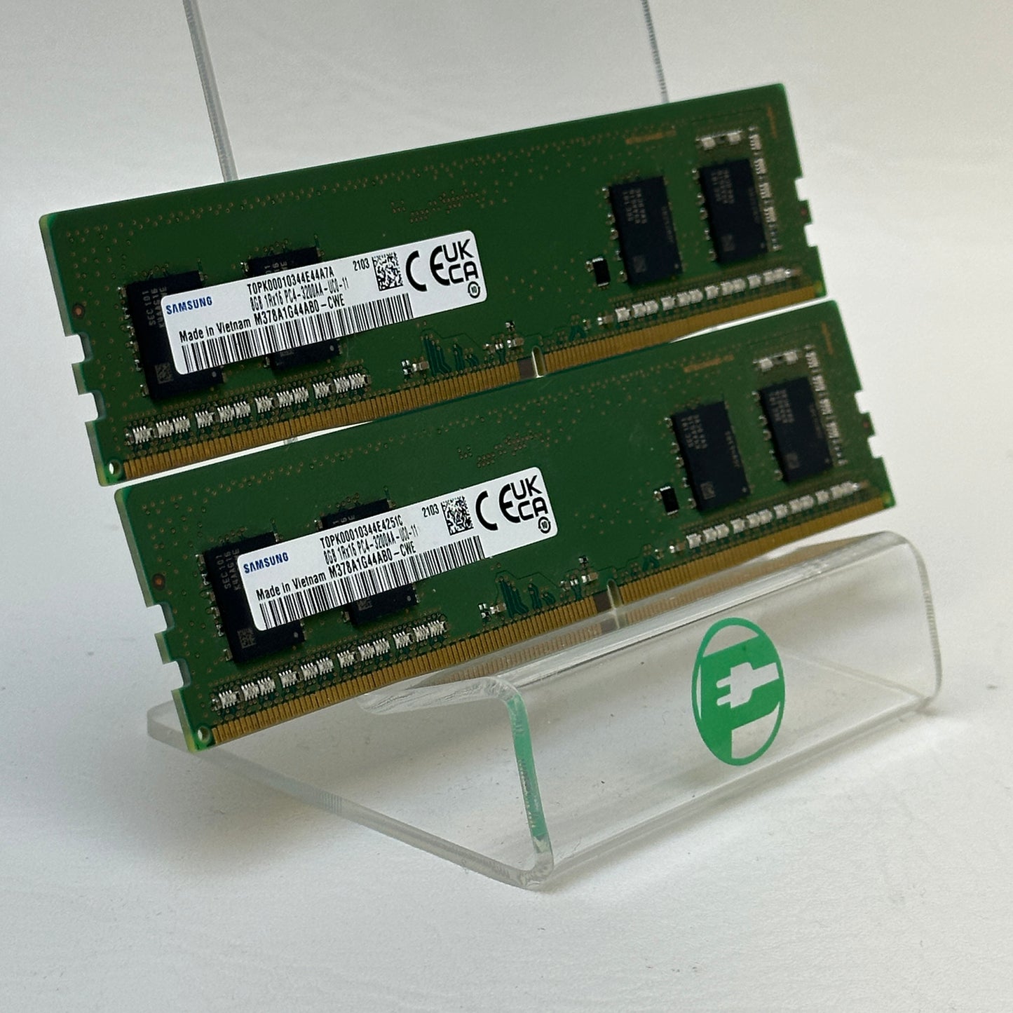 Samsung PC4-3200AA-UC0 16GB (2x8GB) RAM DDR4 3200MHz M378A1G44AB0-CWE