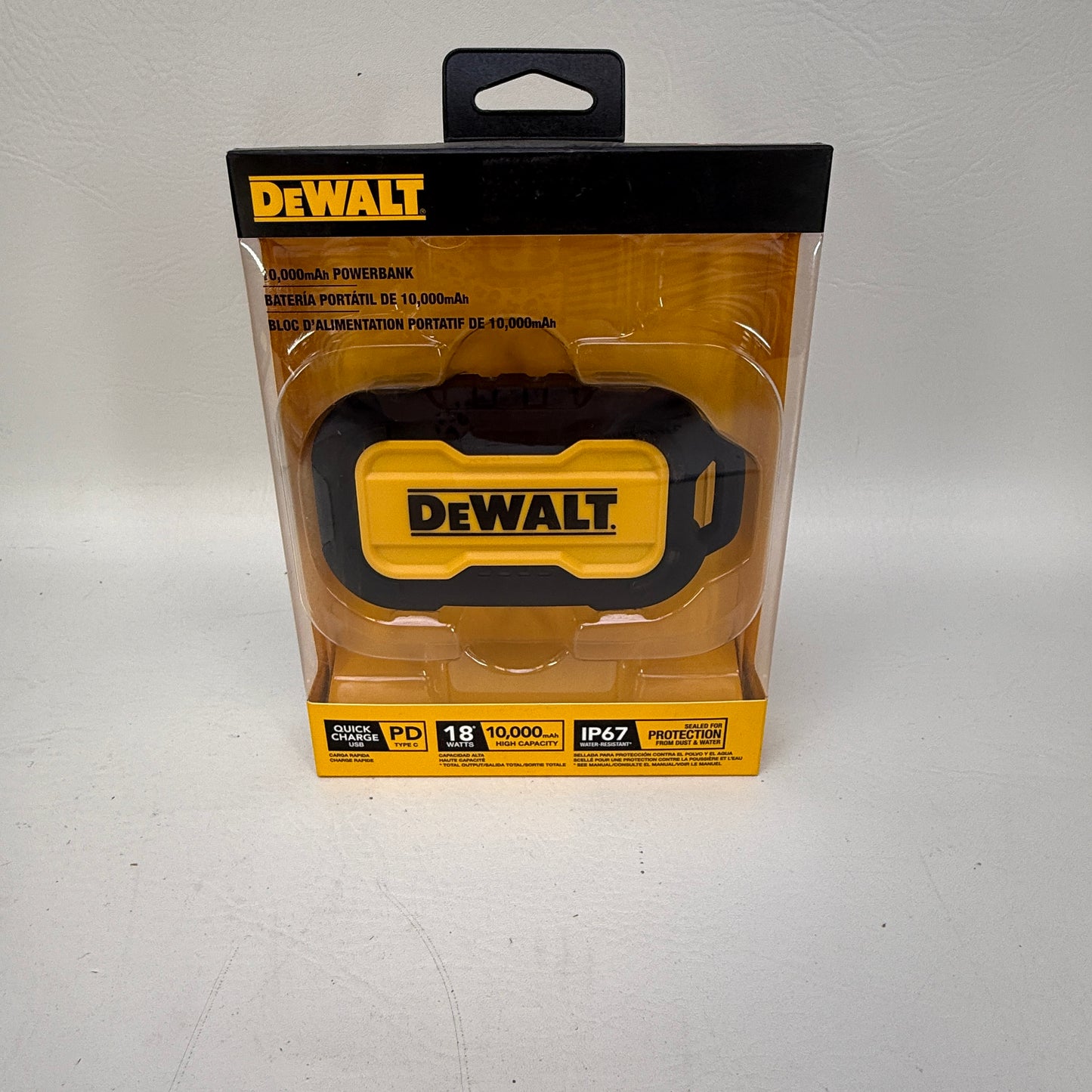 New DEWALT 10,000 mAh 2-Port Power Bank DXMA2151643