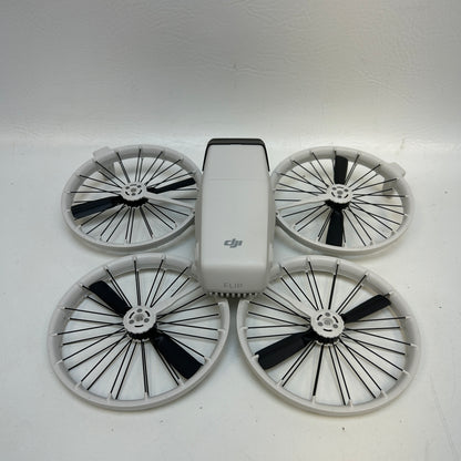 DJI Flip 4K Quadcopter Camera Drone DF1A0424