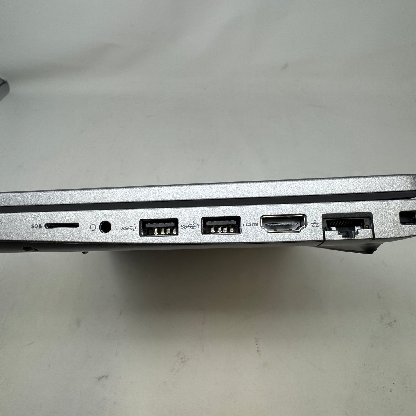 Dell Latitude 5540 15.6" i5-1345U 1.6GHz 16GB RAM 512GB SSD