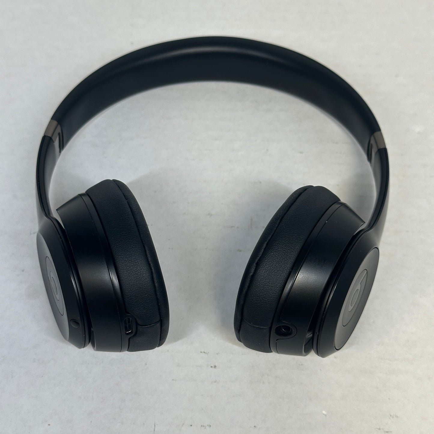 Beats Solo4  Wireless On-Ear Bluetooth Headphones Black A3140