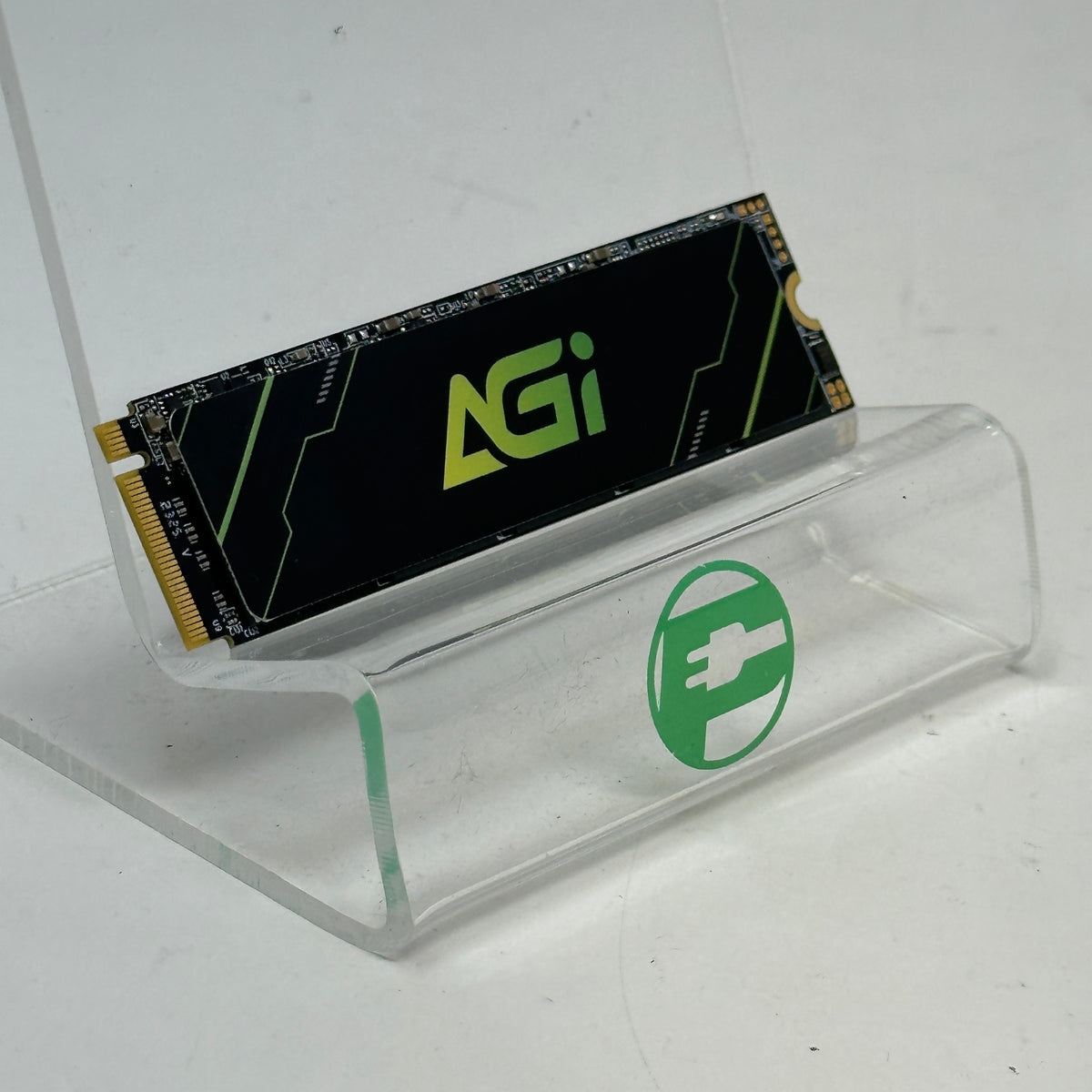 AGI 1TB M.2 NVMe Gen 4.0 x4 SSD 2.5" Solid State Drive AGI1TB043AI818