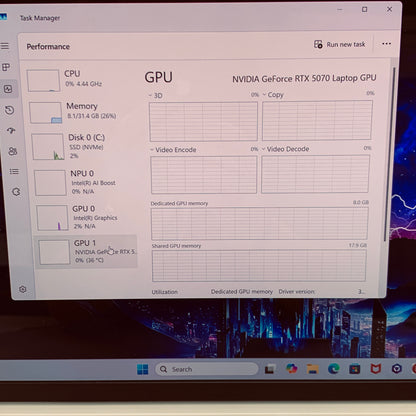 Lenovo legion 7 16IAX10 16" Core Ultra 9 275HX 2.7GHz 32GB RAM 1TB SSD GeForce 