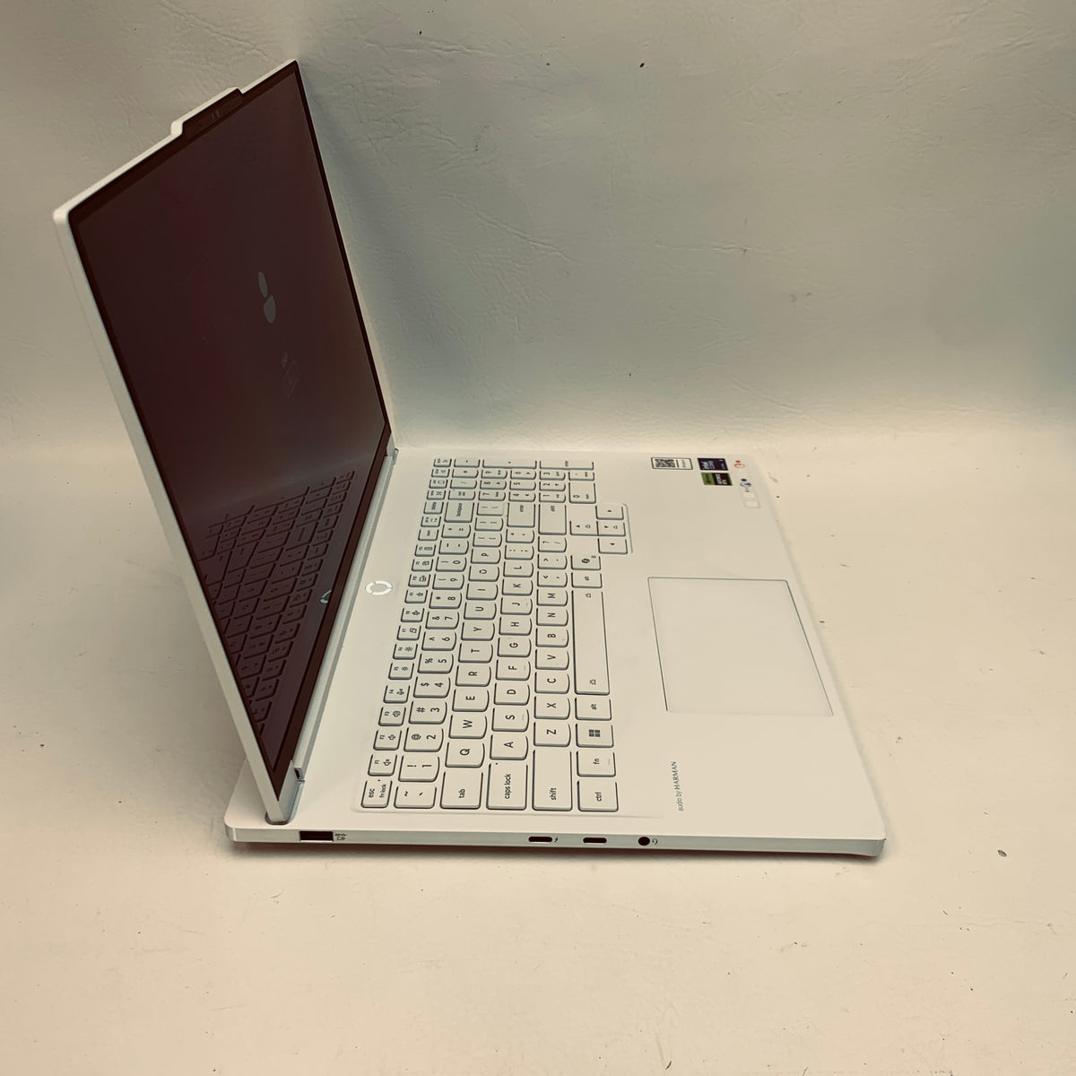 Lenovo legion 7 16IAX10 16" Core Ultra 9 275HX 2.7GHz 32GB RAM 1TB SSD GeForce 