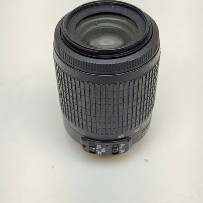 Nikon AF-S DX NIKKOR 55-200mm f/4.5-5.6 G ED Auto & Manual Lens F