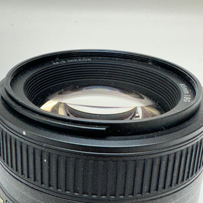 Nikon AF-S NIKKOR 85mm f/1.8 Auto & Manual Lens F