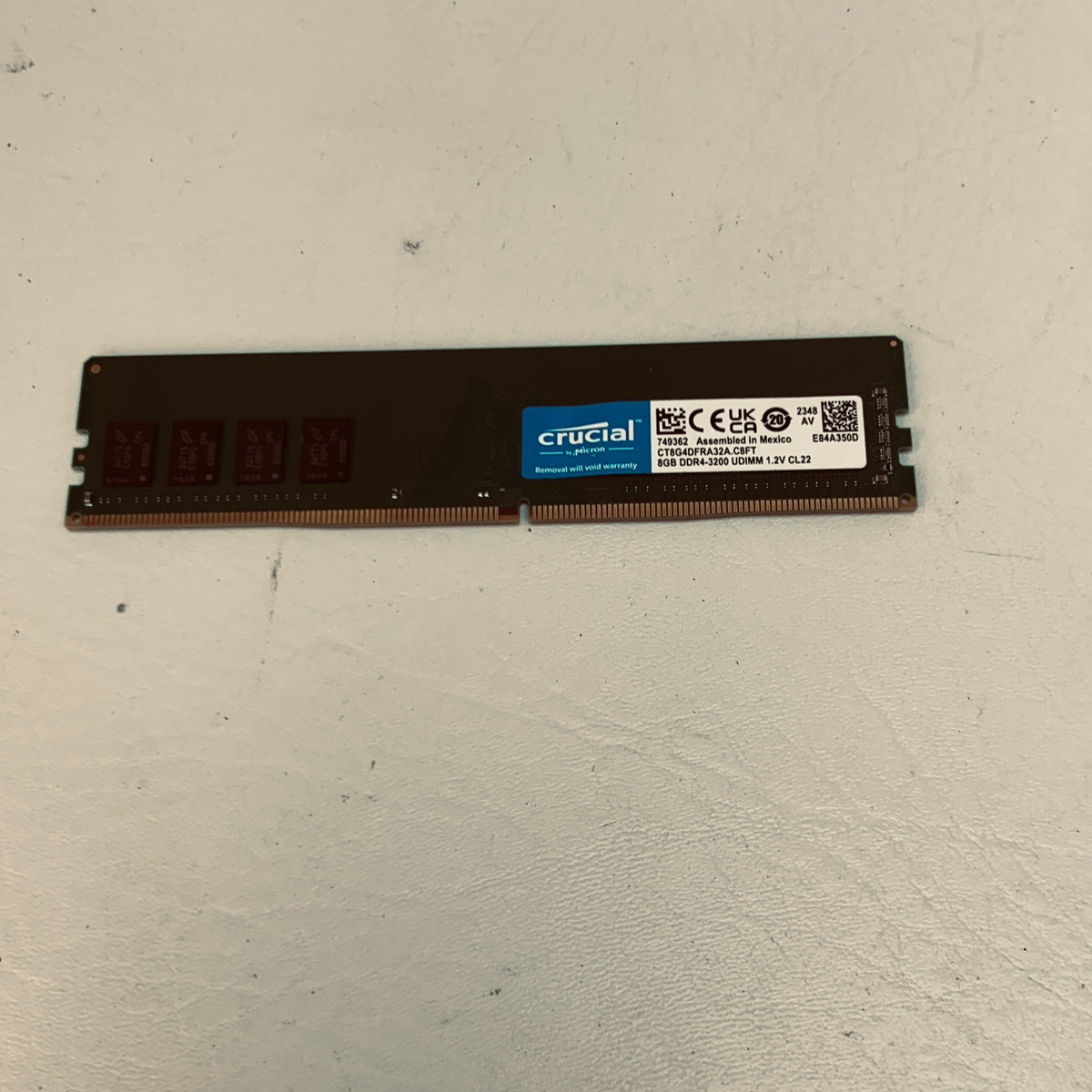 Crucial 8GB DDR4 3200MHz Desktop RAM UDIMM Memory Module CT8G4DFRA32A