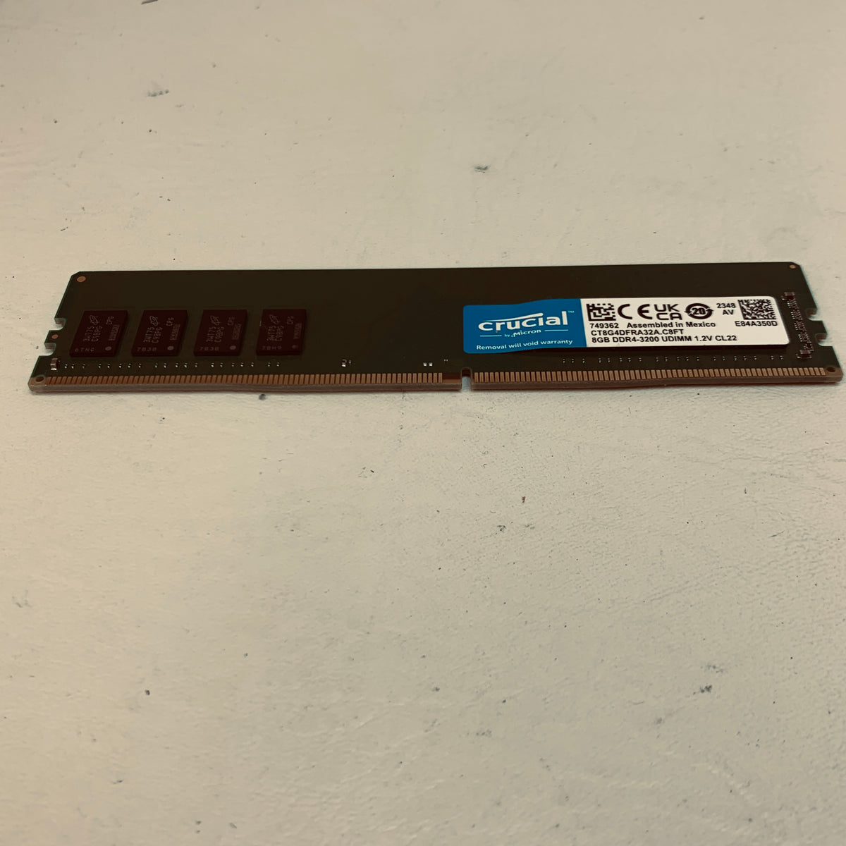 Crucial 8GB DDR4 3200MHz Desktop RAM UDIMM Memory Module CT8G4DFRA32A