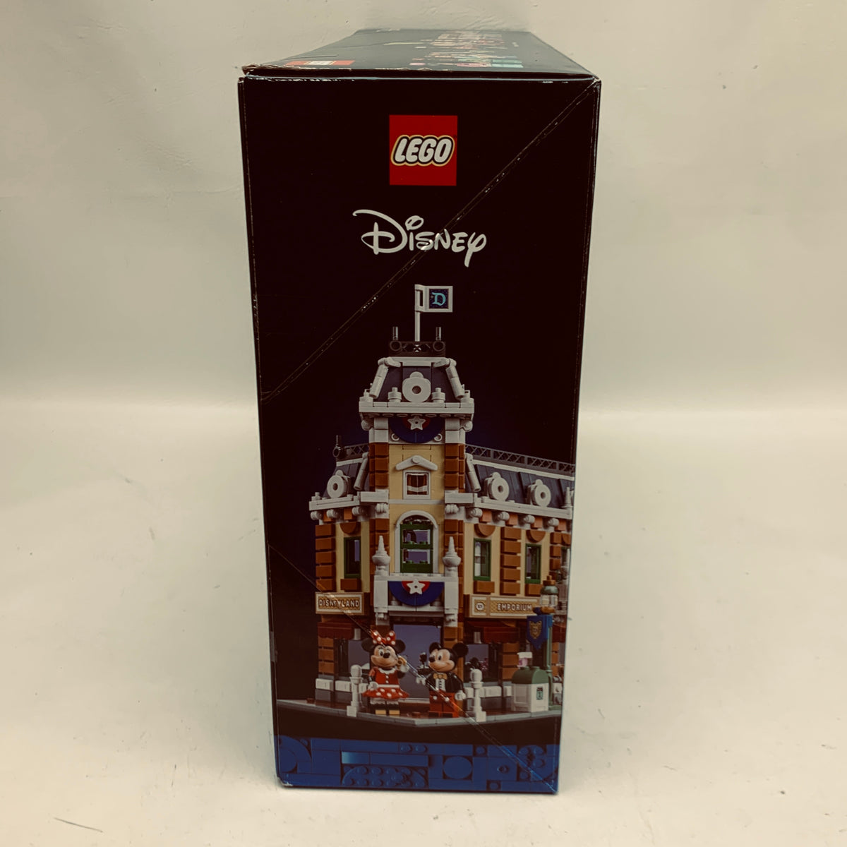 New LEGO Main Street U.S.A. 43302 Disney Parks Disneyland Resort