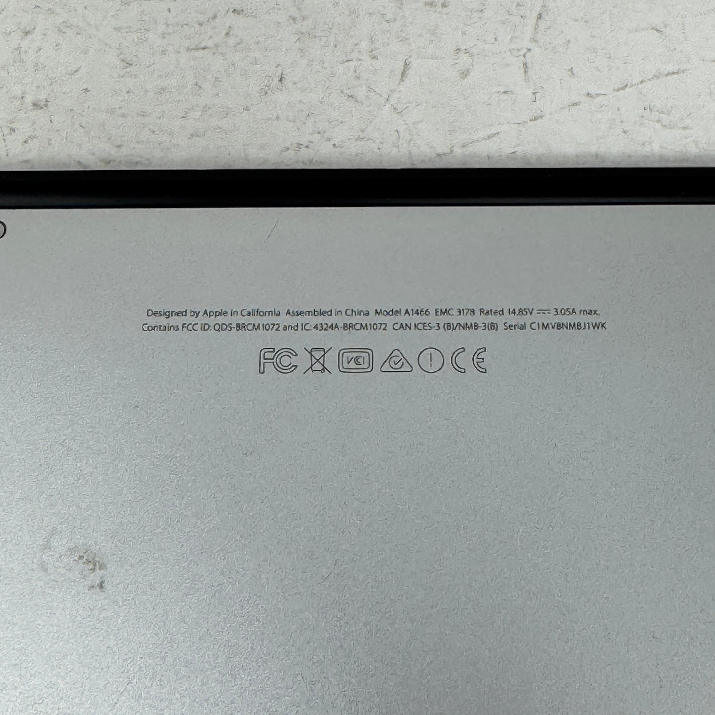 2017 Apple MacBook Air 13.3" i5 1.8GHz 4GB RAM 128GB SSD Silver A1466