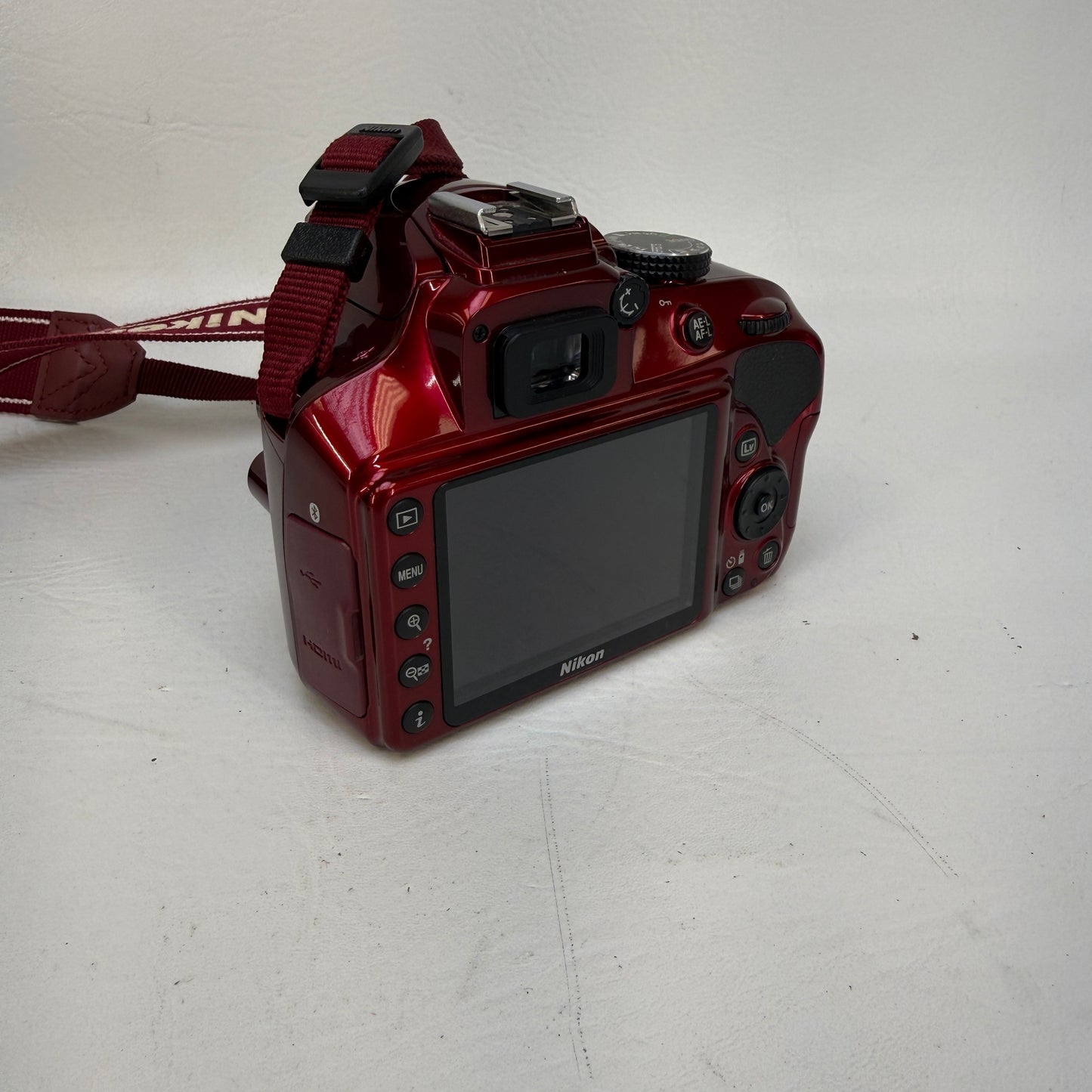 Nikon D3400 24.2MP Digital SLR DSLR Camera w/Nikon AF-P DX VR 18-55mm Lens