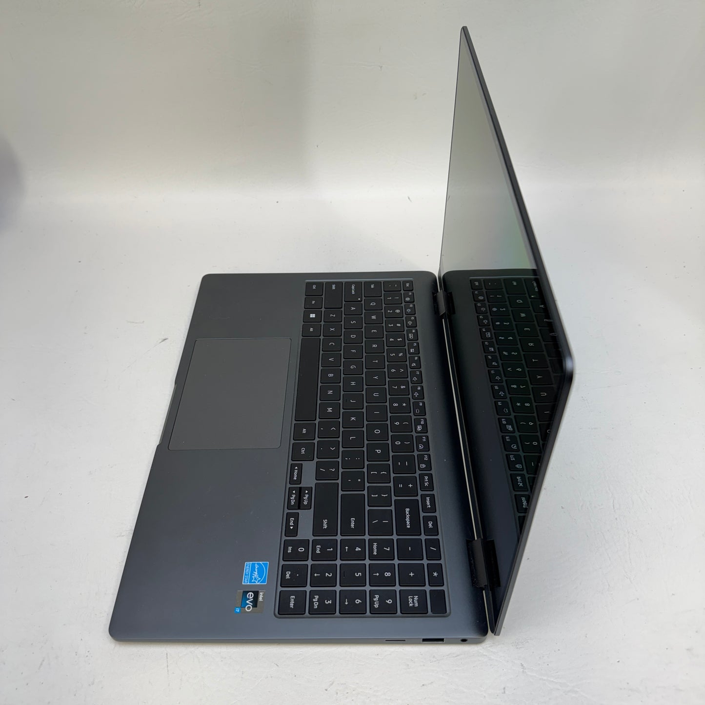 Samsung Galaxy Book3 360 NP750QFG 15.6" i7-1360P 2.2GHz 16GB RAM 1TB SSD
